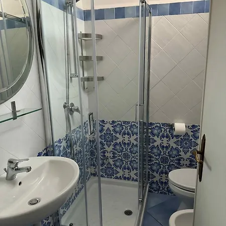 Apartment Casa Delfina - Centro Ischia