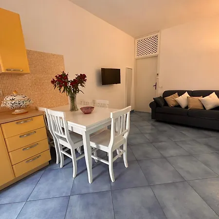 Apartment Casa Delfina - Centro Ischia